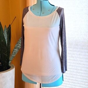 American Eagle EUC women's white 3/4 sleeve t-shirt Size M/M